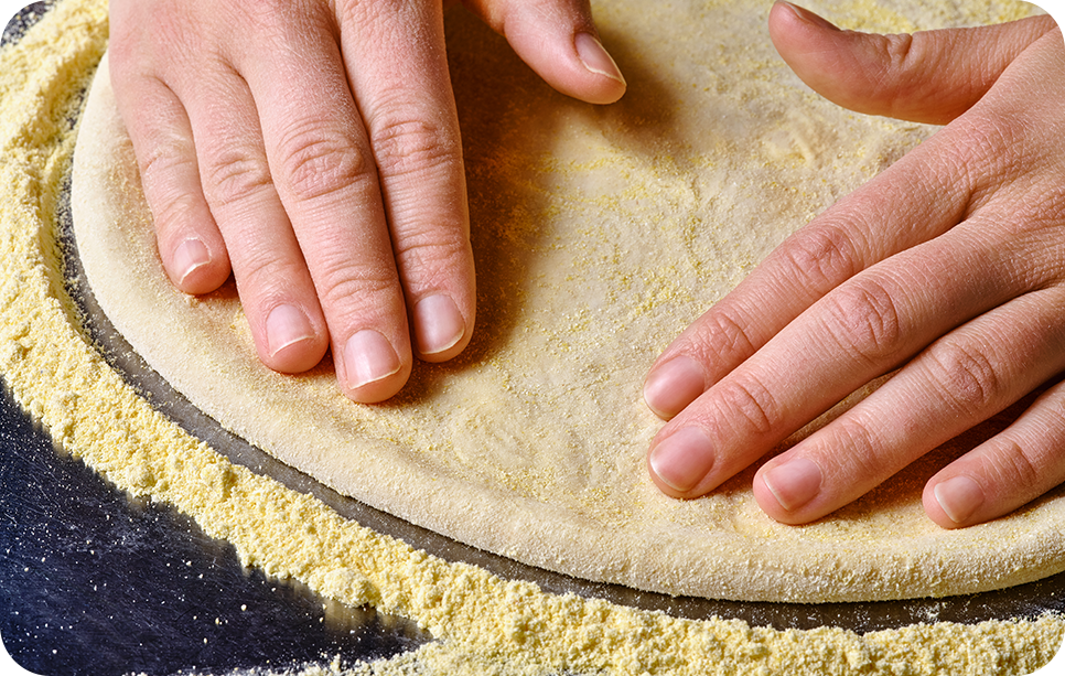 Pâte travaillée à la main.